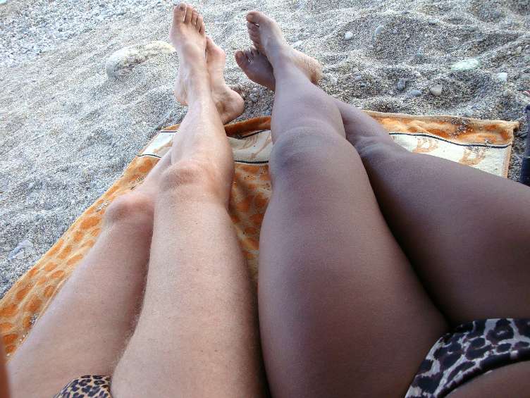 The Gap Between A Woman's Thighs - Natural Or Unnatural? - Kelly