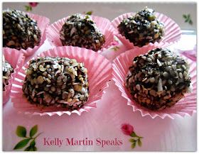 Raw Hempseed Dark Chocolate Truffles 