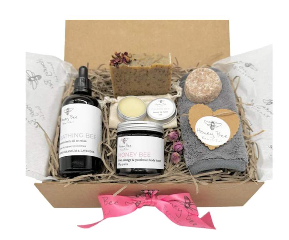 Review: Honey Bee Beautiful Christmas Gift Hamper (Competition Ended)
